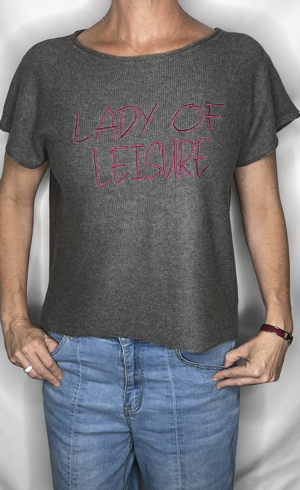 SHORT SLEEVE SWEATER - LADY OF LEISURE